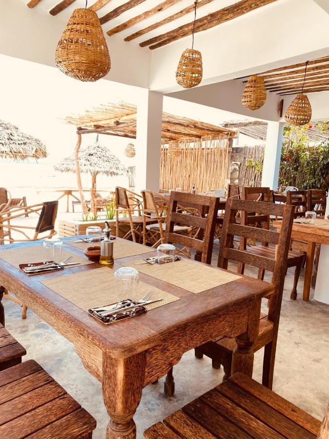 Helwas Zanzibar Beach Hotel Bwejuu Luaran gambar