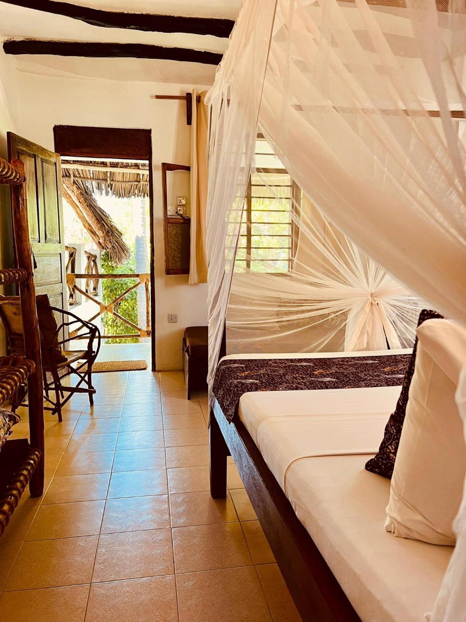 Helwas Zanzibar Beach Hotel Bwejuu Luaran gambar