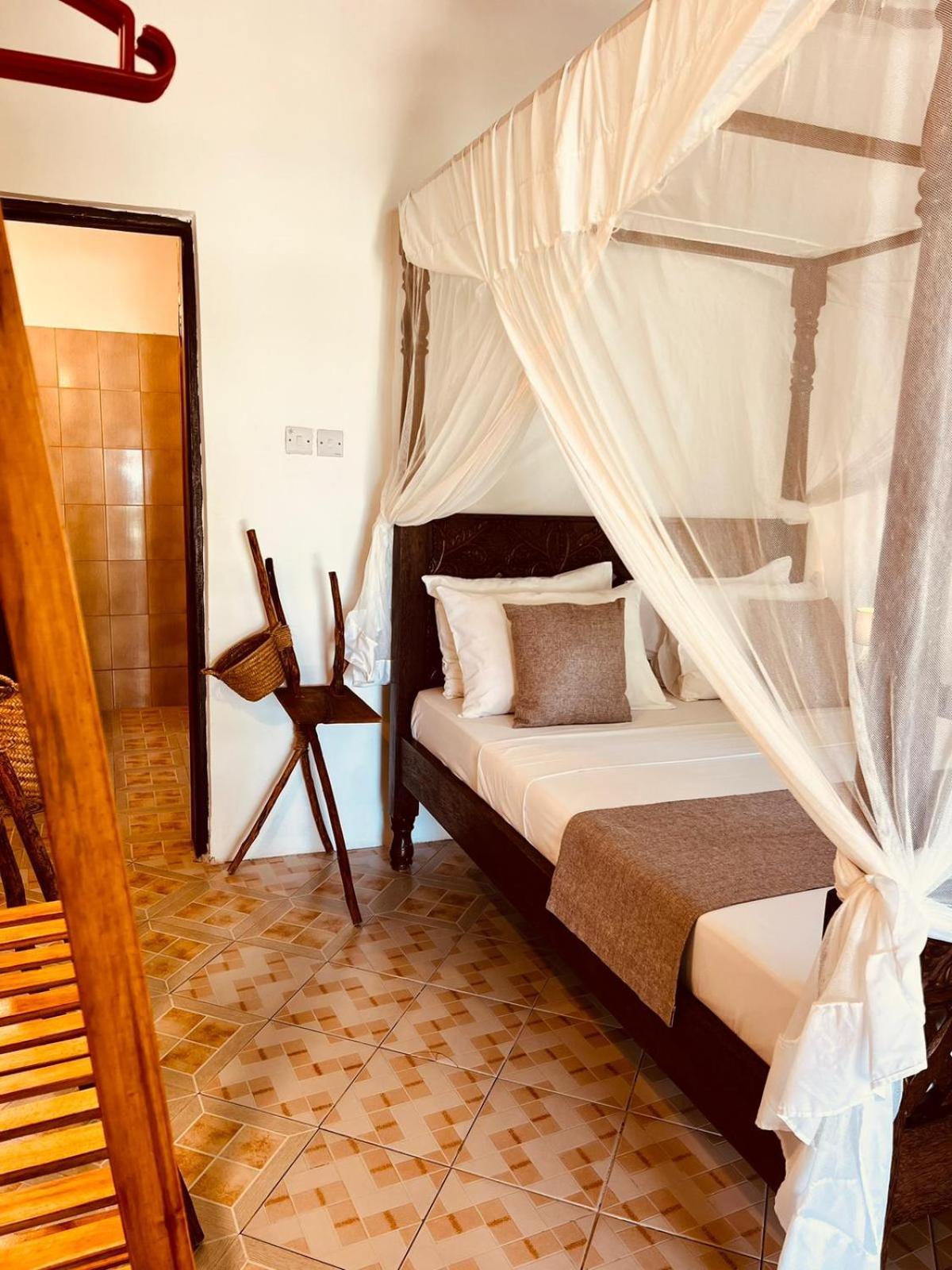 Helwas Zanzibar Beach Hotel Bwejuu Luaran gambar